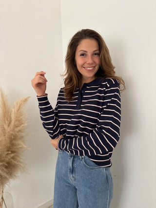 Red details navy striped polo