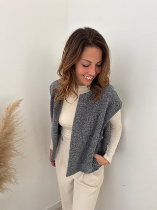 Grey fall gilet