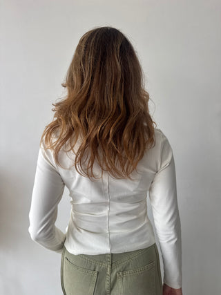 White knot top