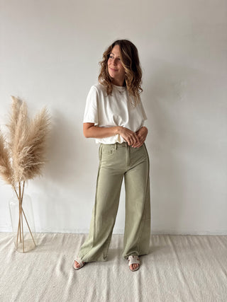 Green high waist jeans