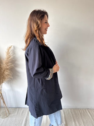 Flower details navy trench coat