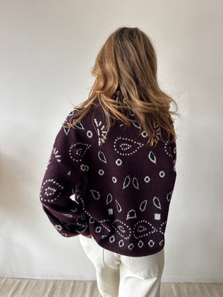 Burgundy patterned scarf knit