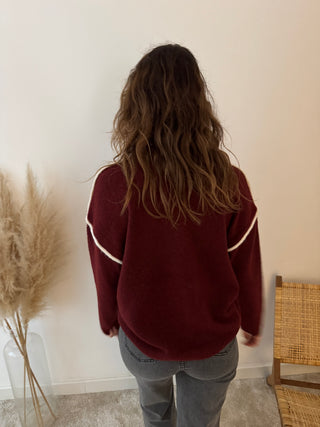 White details burgundy zipper knit