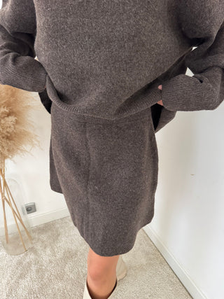 Soft brown set