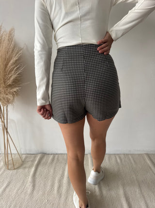Kaki black checked skort