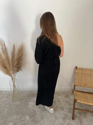 Black one sleeve tetra dress