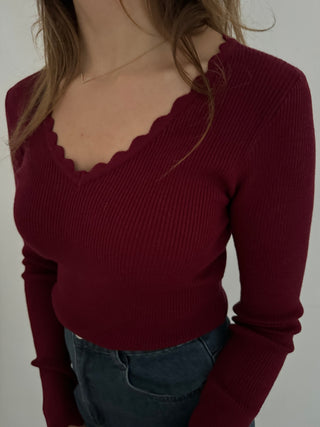 Burgundy scallop ribbed top