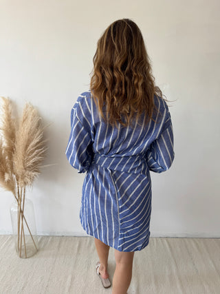 Blue knot shirt dress
