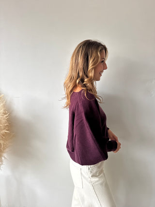 Soft boatneck burgundy knit