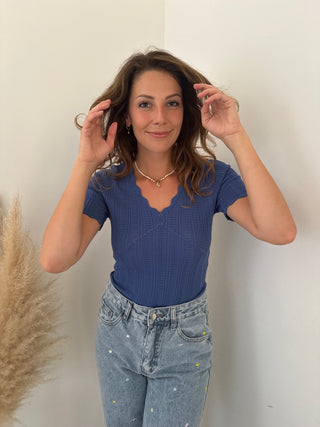 Blue scallop top