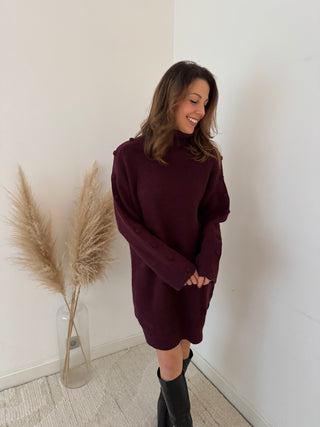 Buttons details burgundy sweater dress