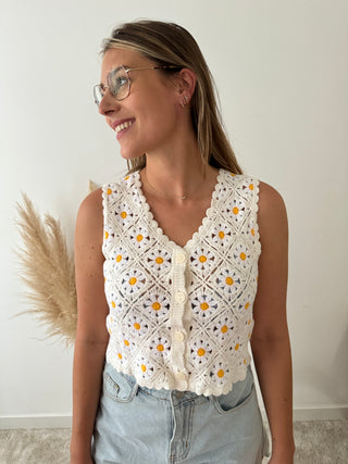 White daisies crochet top