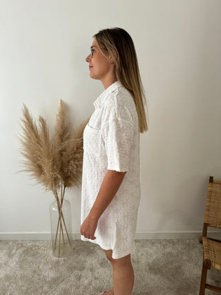 White flowes shirt dress