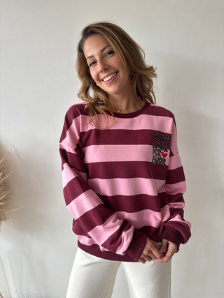More amor fuchsia sweater