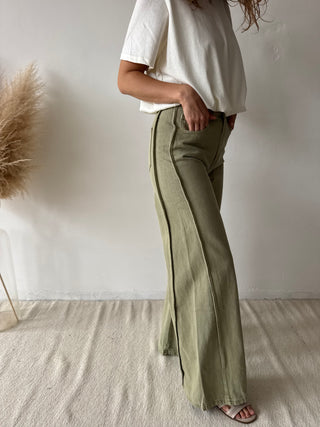Green high waist jeans