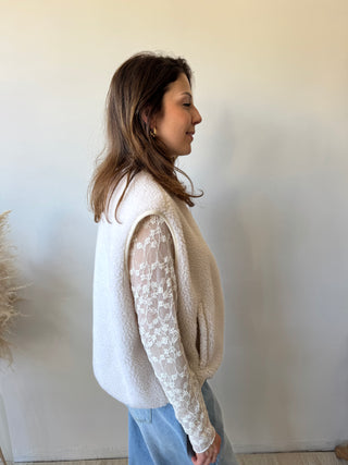 Beige teddy vest