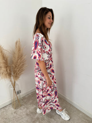 Fuchsia details white dress