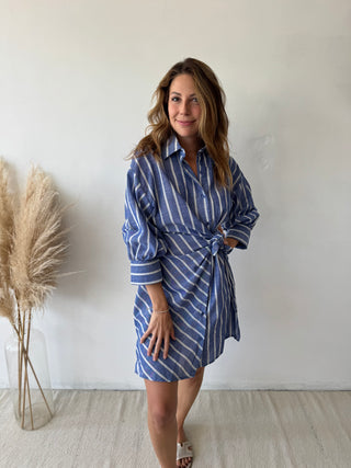 Blue knot shirt dress