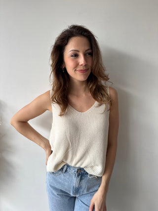 Knot back white top