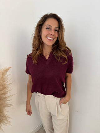 Short sleeves soft burgundy knit