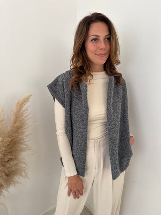 Grey fall gilet