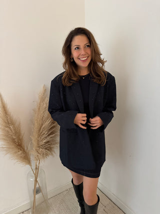 Sparkling navy blazer