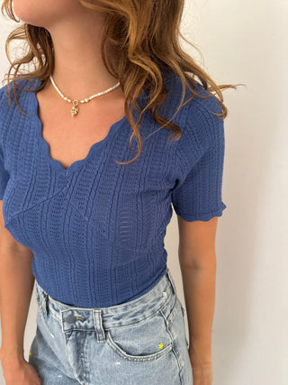 Blue scallop top