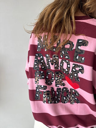 More amor fuchsia sweater