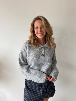 Collar soft grey knit