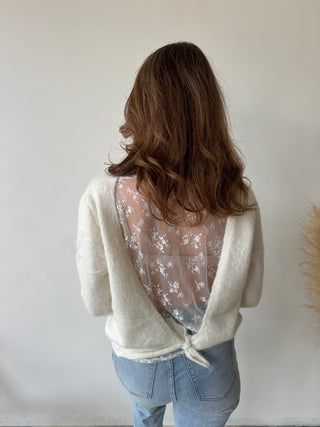 Open back details beige knit