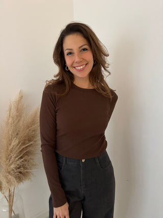 Basic ribbed brown top