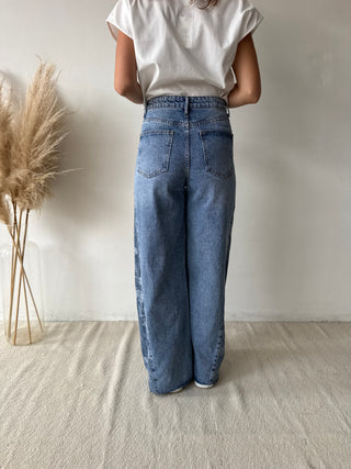 Blue embroidered jeans