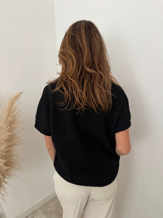 Short sleeves soft black knit
