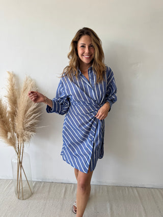Blue knot shirt dress