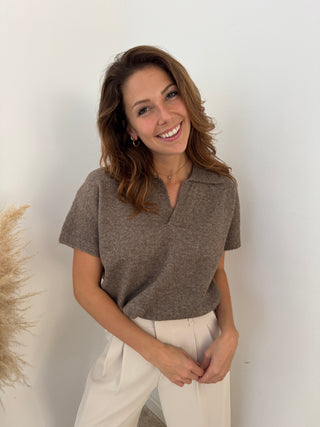 Short sleeves soft taupe knit