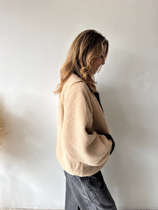 Kaki detail beige reversible jacket