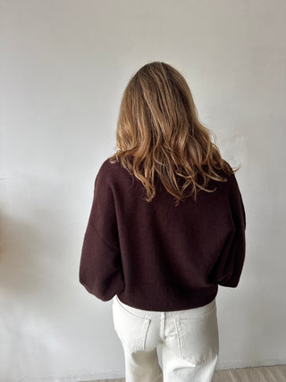 Soft boatneck brown knit
