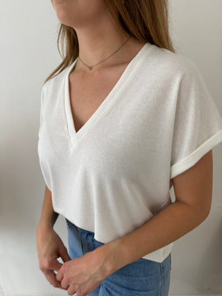 White V neck t-shirt