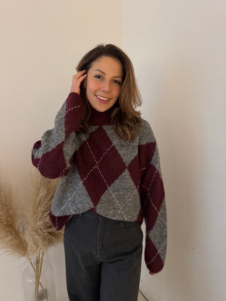 Burgundy grey argyle knit