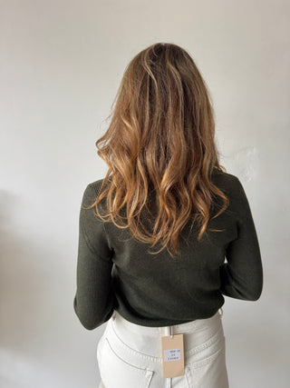 Gold buttons green ribbed top