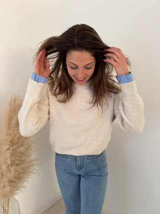 Shirt detail beige knit