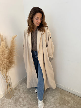 Checked details beige trench