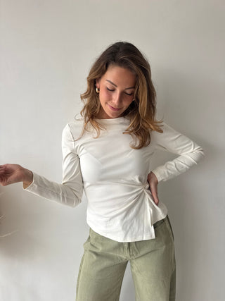 White knot top