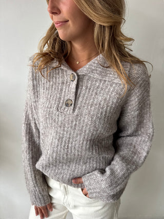 Collar soft taupe knit