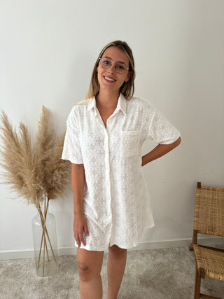 White flowes shirt dress