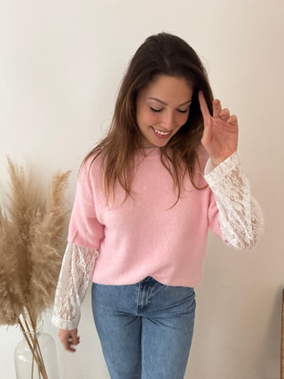 Lace sleeves pink knit