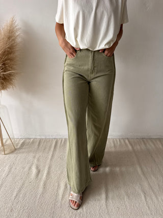 Green high waist jeans