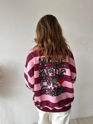 More amor fuchsia sweater