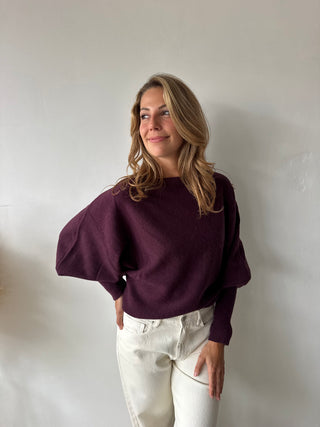 Soft boatneck burgundy knit