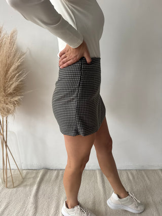 Kaki black checked skort